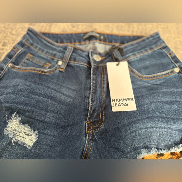 NWT Hammer Jeans with Animal Print Holes and Jean Cuff Size 5 - Picture 5 of 6